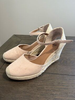 Espadrille Wedge Sandals in Blush Pink